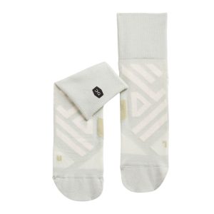 On Running Women's Performance Mid Cut Running Socks
